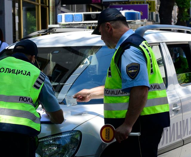 15-arrestime-per-vozitje-te-rrezikishme-8-pa-patente-4-ne-gjendje-te-alkoolizuar