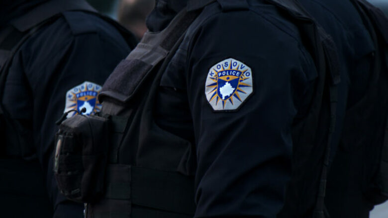 Policia e Kosovës ka arrestuar të enjten në Ferizaj një shtetas të Maqedonisë së Veriut  i cili rezultonte i kërkuar ndërkombëtarisht përmes INTERPOL it