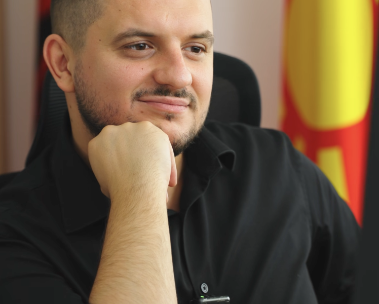 Autostrada Shkup Bllacë  Albi Qamili nxjer me zë dhe figurë  Ja sa herë u premtua nga BDI ja