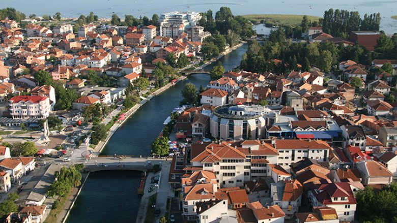 Plazhet në Strugë prej 10 vitesh pa koncesion