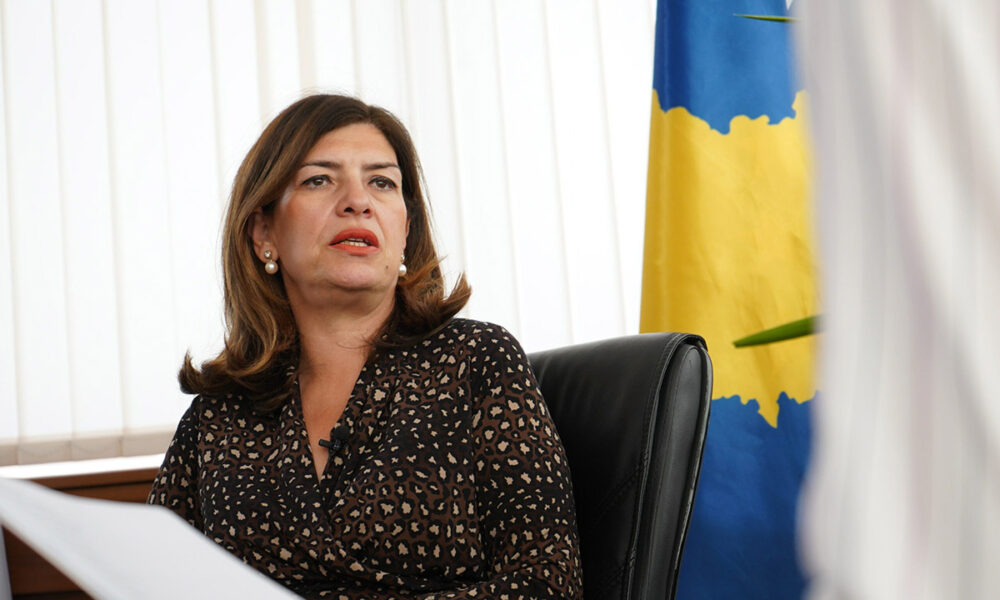 cakolli-i-reagon-deharit-vetem-8-nga-se-paku-40-afate-kushtetuese-kane-pasoja-juridike-te-percaktuara