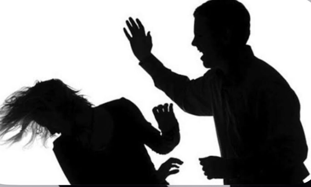 dhunshem-e-futi-ne-makine-ish-te-dashuren-dhe-u-nis-policia-e-ndaloi-ne-veles