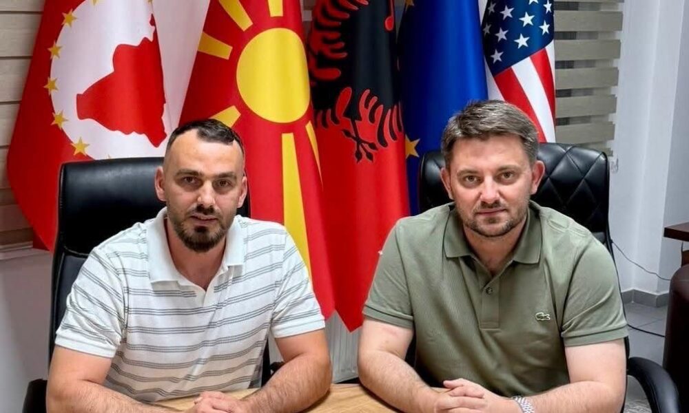 Shkarkohet Bedri Gjureci  Adrian Jakupi emërohet drejtor i shkollës së mesme  Saraj 