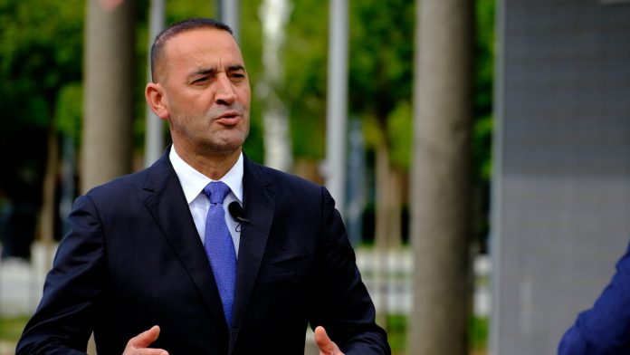 haradinaj-kurti-shkon-ne-maqedoni-per-perurim-projektesh-te-nisura-nga-bdi