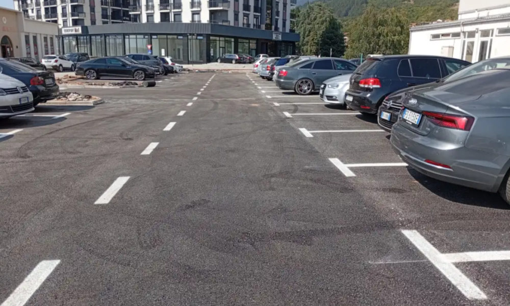 Vihen në përdorim një pjesë e parkingjeve të reja publike në Dibër