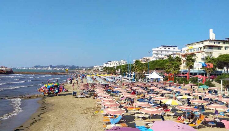 Gjendet fëmija 4 vjeçar nga Maqedonia që humbi në Golem  Durrës