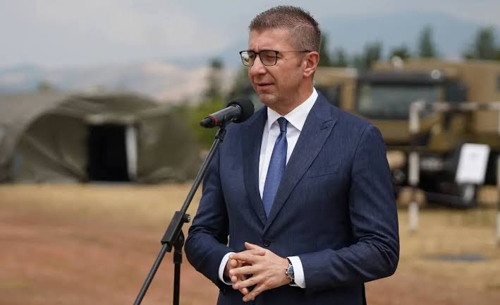 Mickoski  Marrëdhëniet me Shqipërinë janë në nivel të lartë