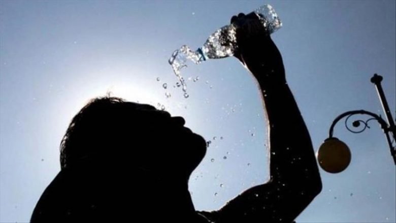 Kërkohet shmangia e punës në diell nga ora 11 00 deri në 17 00