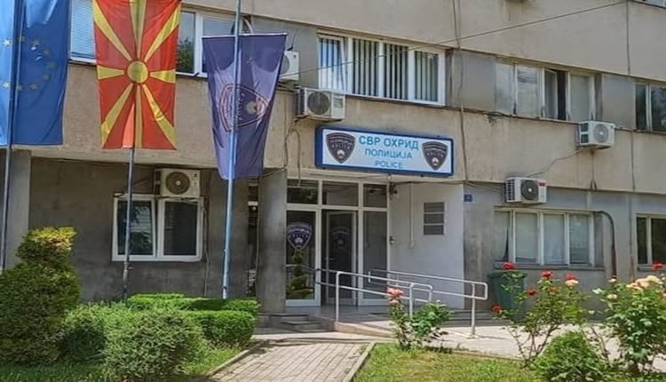 42 vjeçarja e sulmoi policen në detyrë dhe e kërcënoi  policja u sulmua derisa po kryente detyrat zyrtare