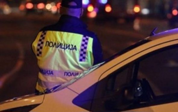 Burri gjendet i vdekur me plagë nga arma e zjarrit në gjoks