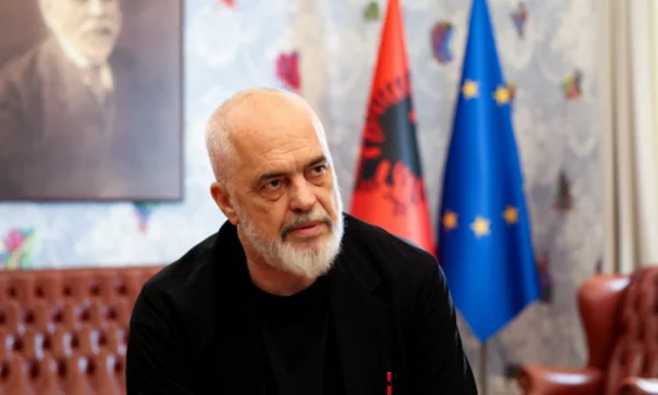  Zvërneci s dalet   Rama për median britanike  Algoritmet mobilizuan protestuesit