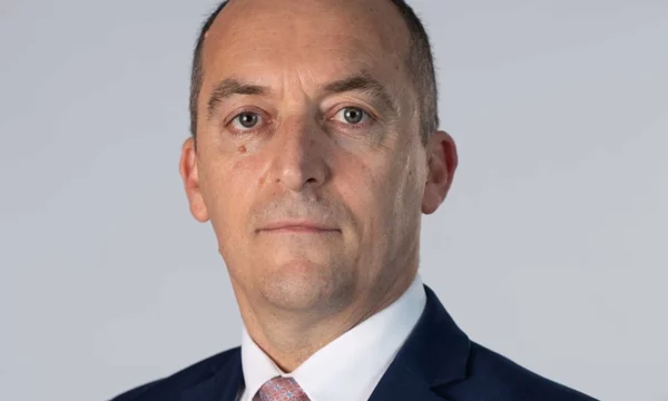 Kush është Bekim Sejdiu  kandidati për president me karrierë në drejtësi dhe diplomaci