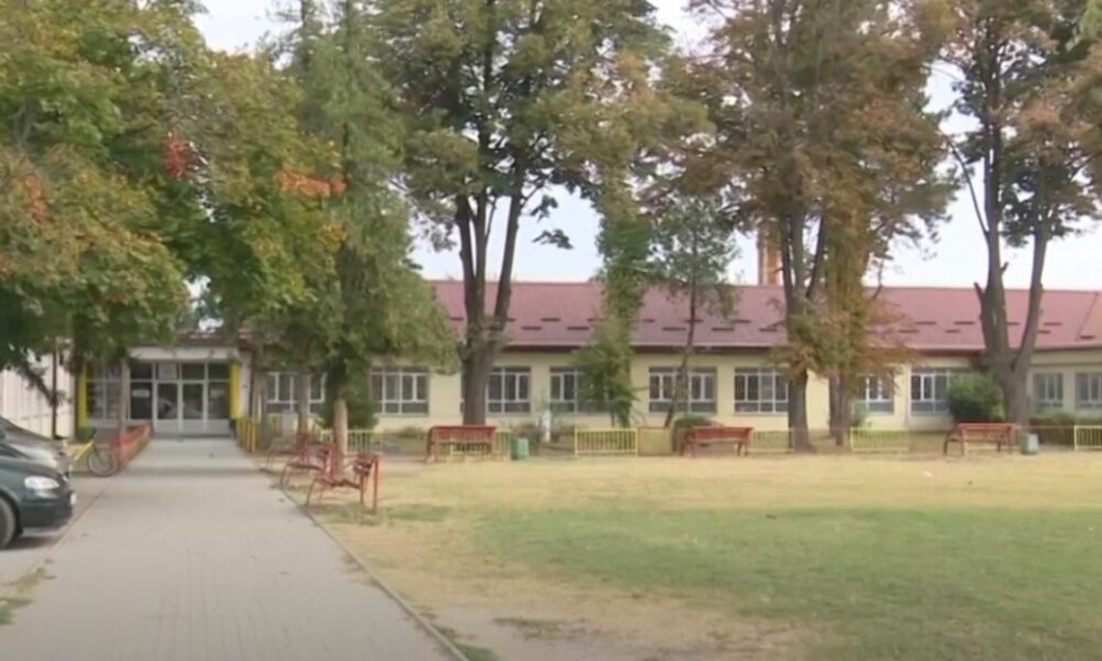 Shkolla  Njegosh  në Idrizovë   Nxënësit shqiptarë ende nuk mund të mësojnë shqip