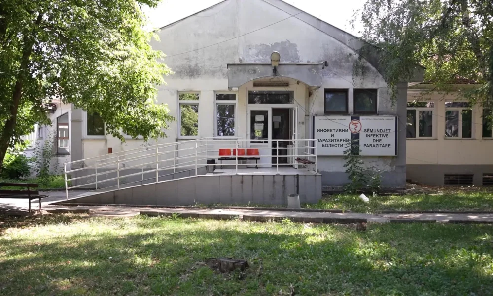 Rriten rastet e pacientëve me virozë të stomakut në Kumanovë