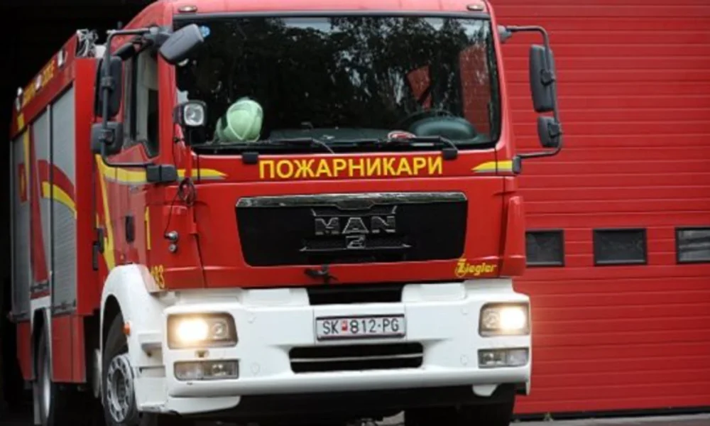 Digjet banesa në Gostivar  2 policë dhe një person tjetër  përfundojnë në urgjencë