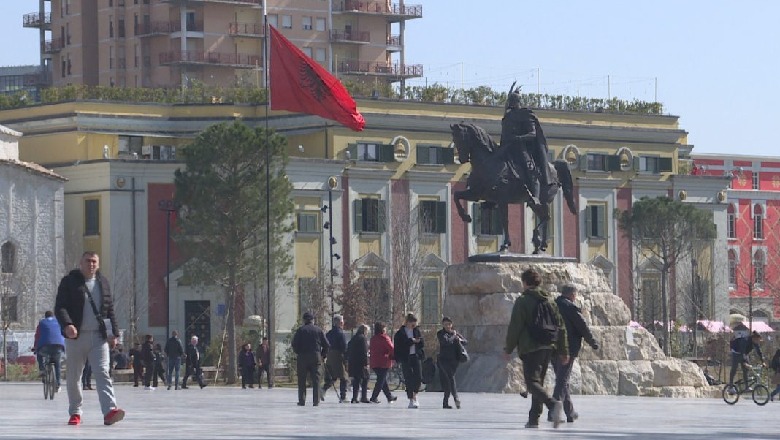 ne-shqiperi-ka-28-mije-gra-me-shume-sesa-burra-shkak-emigrimi-dhe-diferenca-e-jetegjatesise