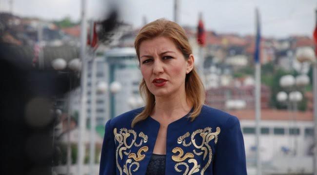 Lama  LDK nuk duhet të kthehet në  patericë të LVV së   lidershipi aktual më shumë duket si vartës të Kurtit 