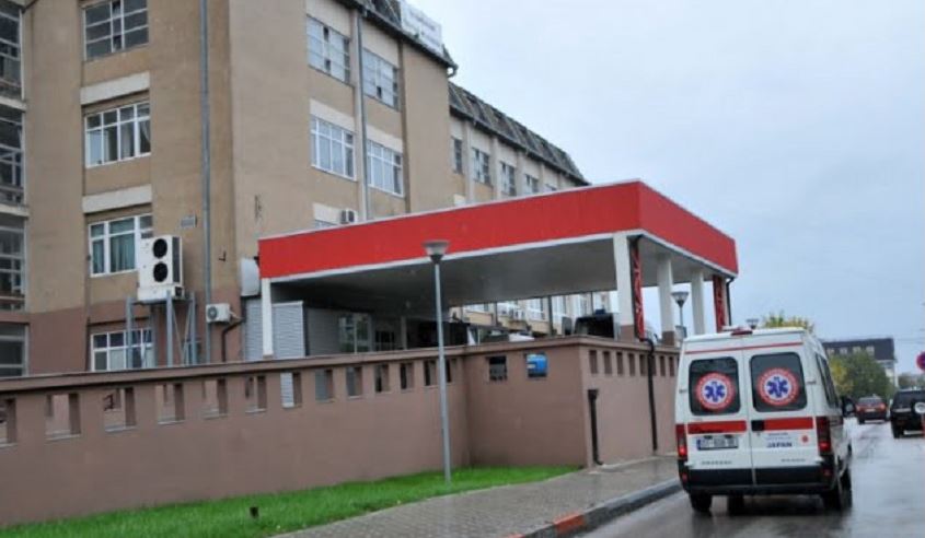 Ngjarja në Potërq të Klinës  mësohet gjendja e gruas që po trajtohet në QKUK