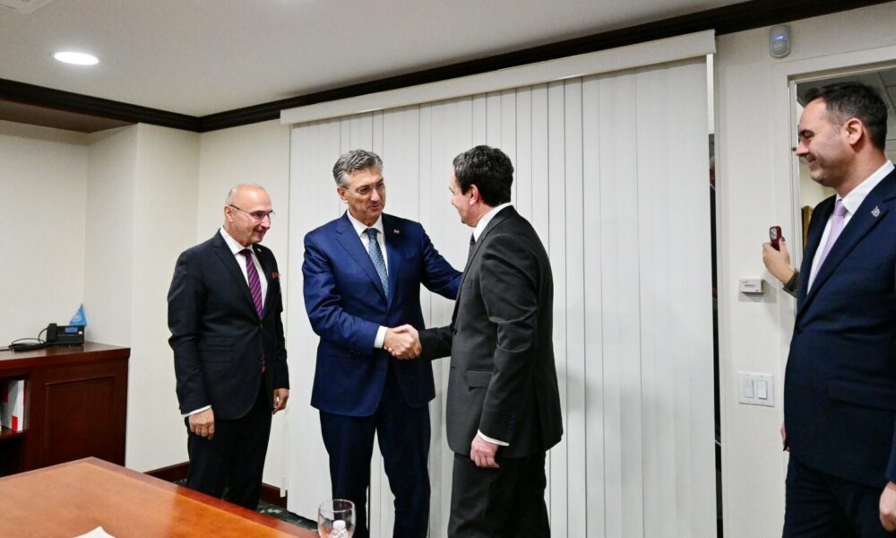 Kurti takohet me homologun kroat  e adreson vendimin e Speciales