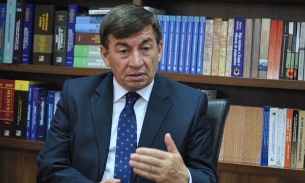 Bajrami  Kosova s ka kohë për kriza politike  presidenti të zgjidhet sa më shpejt për të mbrojtur krerët e UÇK së