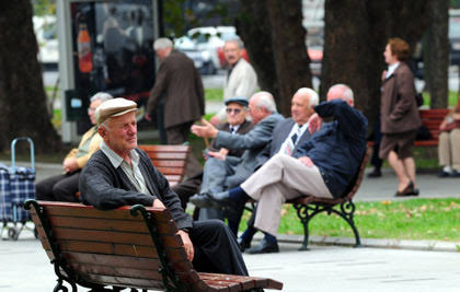 Nga shtatori pensionet rriten për 3 deri 3 5  