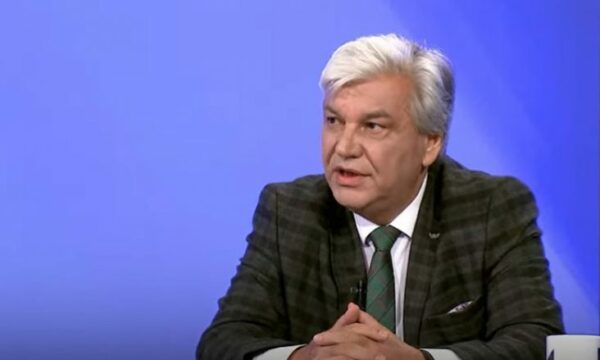 Kryeziu  Kuvendi duhet të konstituohet  pastaj të shpërndahet dhe të shkohet në zgjedhje
