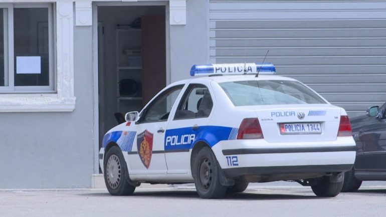 Me shkopinj bejsbolli gati për sherr  policia ndërhyn në Yzberisht  procedohen 23 të mitur