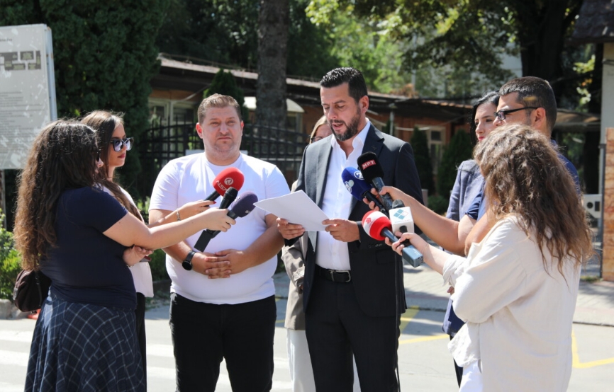 AKI  Mos i prekni paratë e  Hasan Prishtinës   Komuna e Çairit dhe Qyteti i Shkupit kundërpërgjigjen