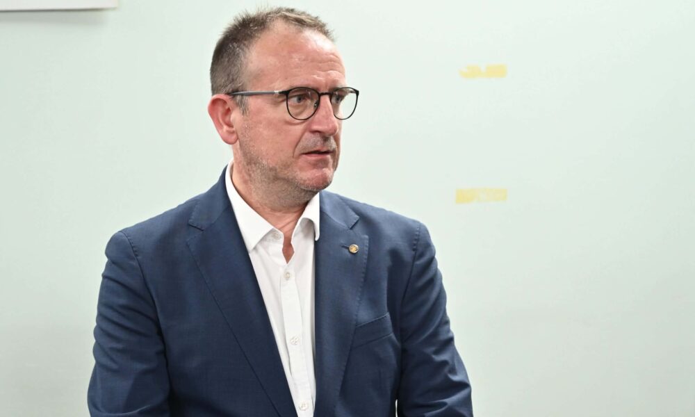 Taravari  Mickoski e humbi momentin për afrimin me Bullgarinë pas tragjedisë në Koçan