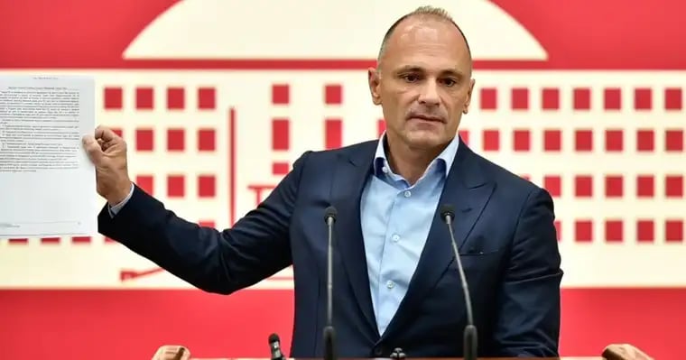 Filipçe ngre alarmin për  botën serbe   Çështjen e  Arena M  do ta çojë deri në BE