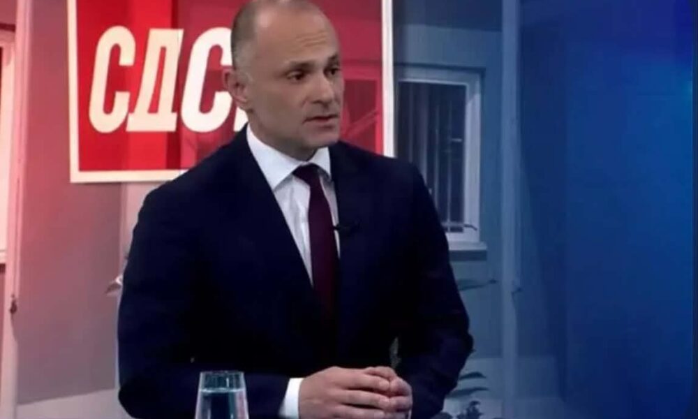 filipce-mickoski-nuk-eshte-ne-listen-e-publikuar-per-takim-me-trumpin