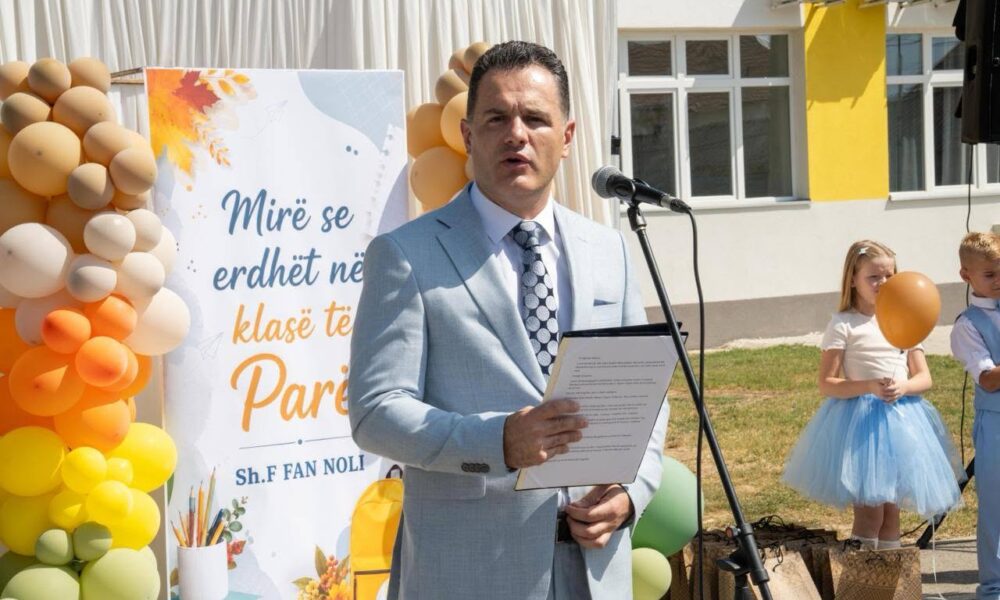 Shkolla në Trebosh nis vitin e ri e rinovuar  Blerim Sejdiu  Fëmijët janë e ardhmja jonë