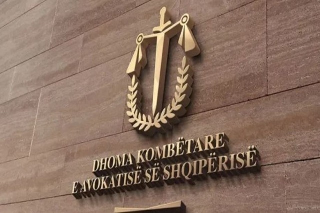 Rregullorja e GJKKO së ndalon celularët në sallën e gjyqit  Dhoma e Avokatisë do vendosë sot për bojkotimin e seancave