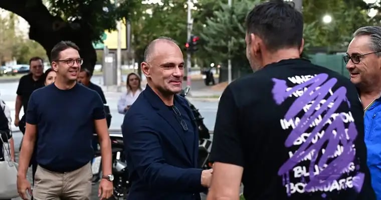 Filipçe  Në Fondin Pensional mungojnë një miliard euro  pensionet janë në rrezik