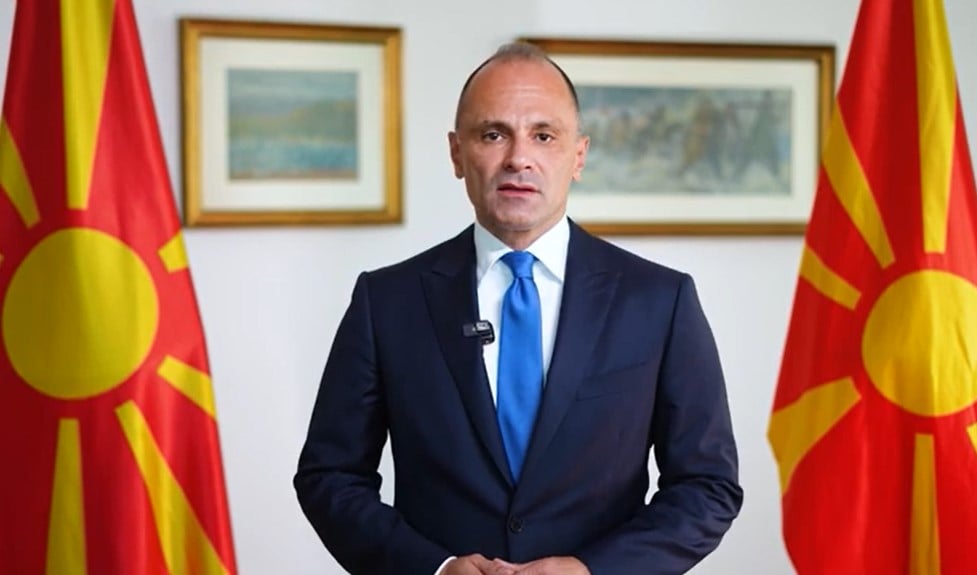 Filipçe  Ndikim hibrid përmes mediave të lidhura me Serbinë  do ta njoftojmë BE në