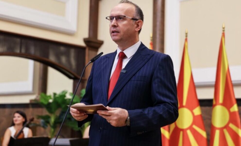 Gashi  Patriotizëm është t u krijojmë mundësi të rinjve  shteti ndërtohet çdo ditë