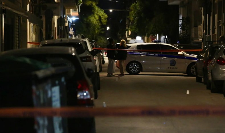 EMRI  Atentati në Athinë ku mbeti e plagosur edhe 10 vjeçarja shqiptare  urdhri dyshohet se u dha  Klodi   bosi i  Mafies së burgjeve   Babai i vajzës  pronar i 