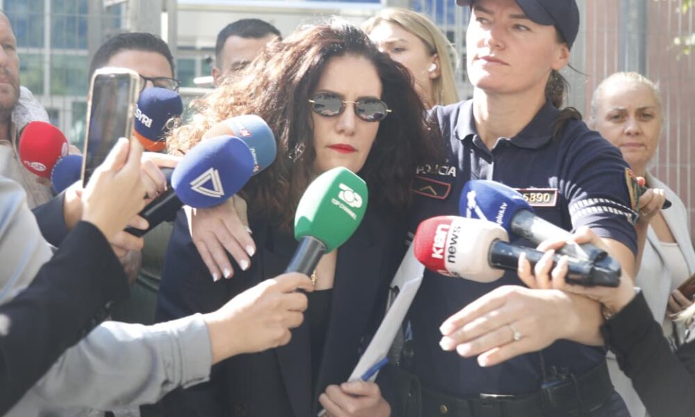 rasti-i-vlora-hysenit-klosi-shish-i-ndjeshem-ndaj-sulmeve-kush-e-godet-eshte-antikombetar