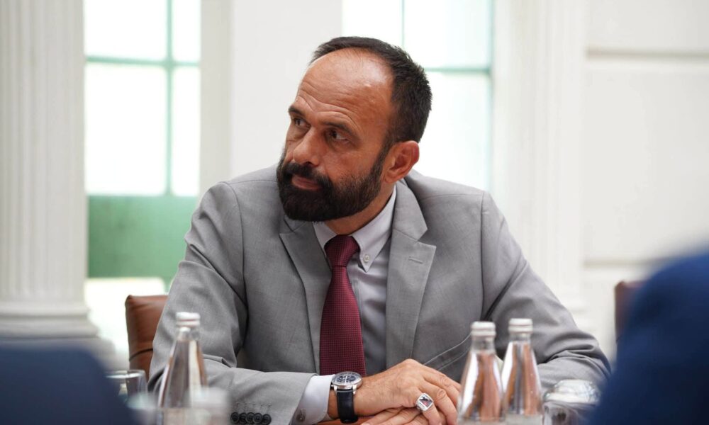 Reagon ministri Shasivari  Nuk mbështeta Gjykatën Speciale  mos më shtrembëroni qëndrimin