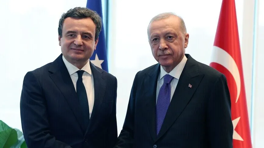 rama-dhe-kurti-nuk-do-takohen-ne-shba-gazetarja-ndan-detajet