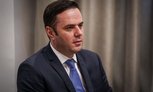 Abdixhiku për gjashtëshen e LDK së   Zot  fali  kaq dinë  se populli s ka për t i falur  