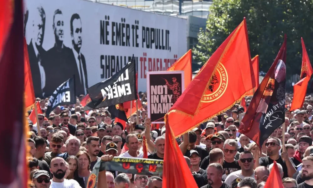 Krasniqi pas protestës  Do të dalim prapë  të mos ndalemi derisa drejtësia të vihet në vend