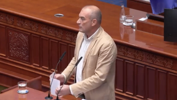 Snopçe  Po zbehet përfaqësimi i shqiptarëve  po rrezikohet krijimi i kuadrove të rinj