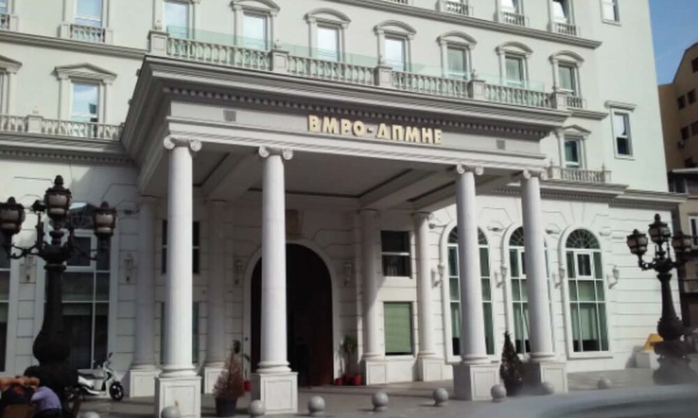 VMRO godet LSDM në   Filipçe dhe partia e tij në të njëhtën linjë me botët kineze 