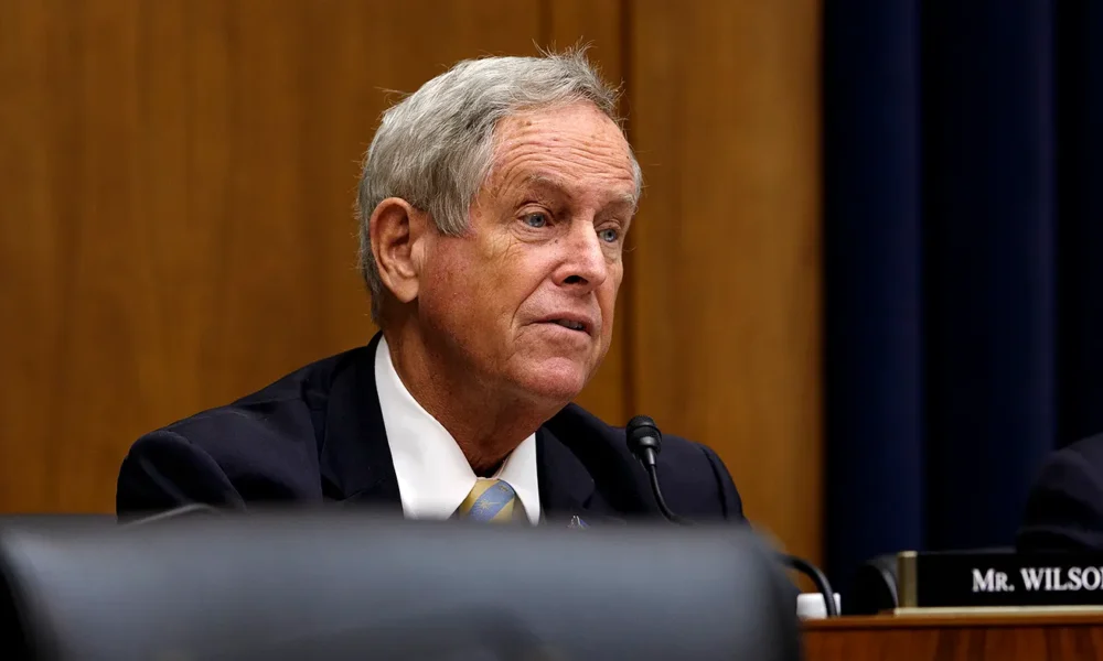 Kongresmeni amerikan Joe Wilson  Regjimi i Vuçiçit ka përgjuar qytetarët serbë  