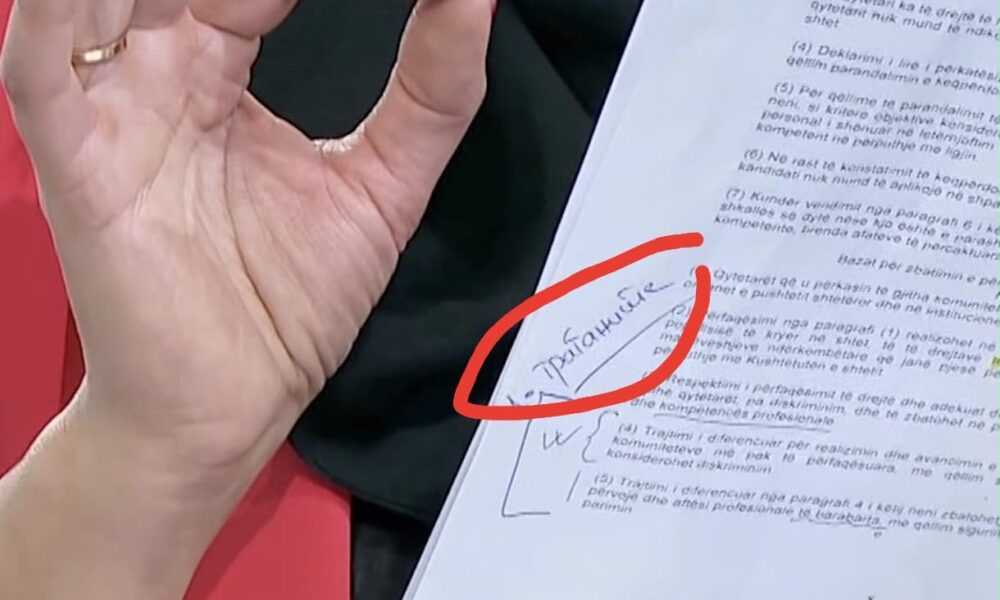 Saranda Imeri Stafai zë  mat  Arta Bilallin   Граѓаните  është thjesht lapsus  apo edhe shqipen po e trajtoni kaq pa kujdes  