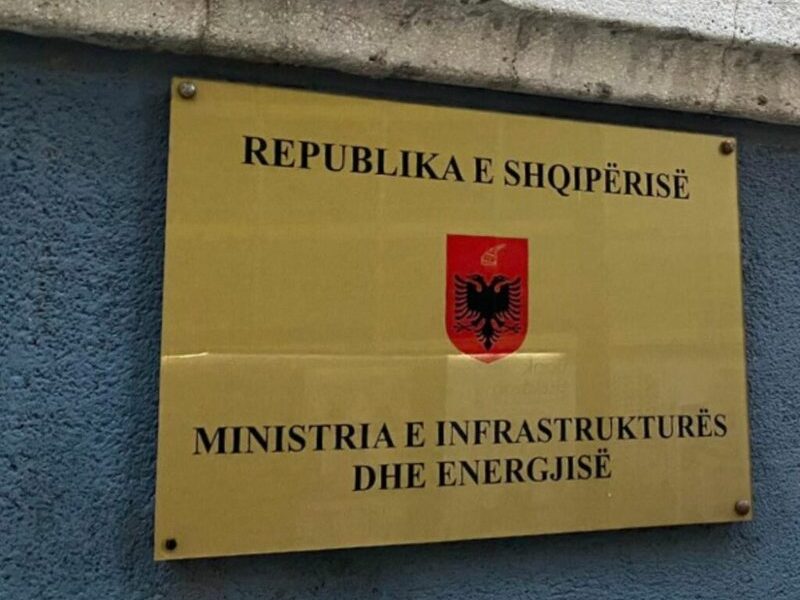 Më shumë fonde për ujësjellësit  Qeveria transferon 50 milionë lekë nga transporti dhe energjia