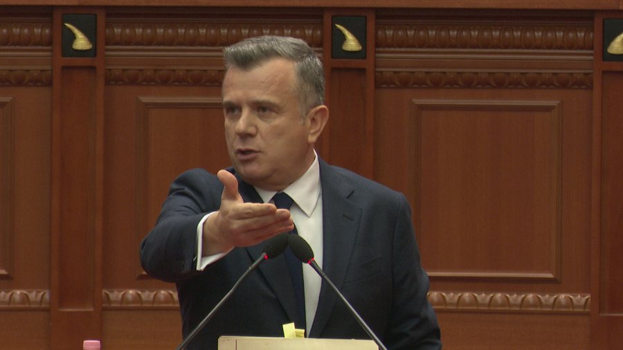 Protestat  Balla e drejton gishtin nga fqinjët  Të bindur që duhet të ndërtohet në Zvërnec