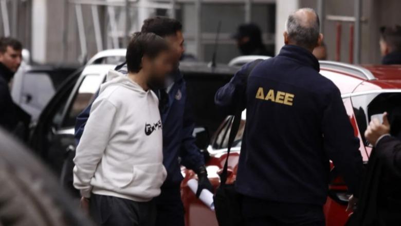 Zbardhet tragjedia në Athinë  dy grekë dhe një shqiptar dyshohet se shkaktuan shpërthimin fatal