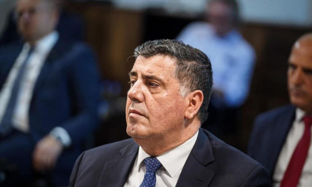 Haziri për shkarkimin e Isufajt  Republika nuk e duron mentalitetin parti shtet 